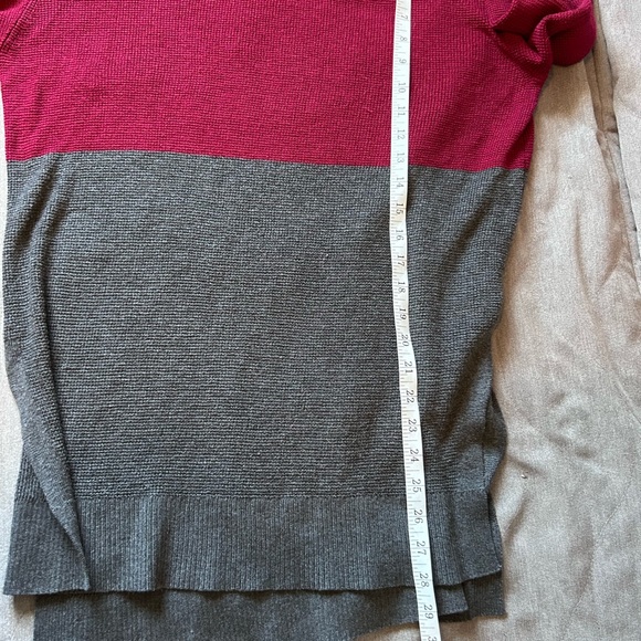 Vince Camuto Color Block Sweater Size L - Picture 6 of 7